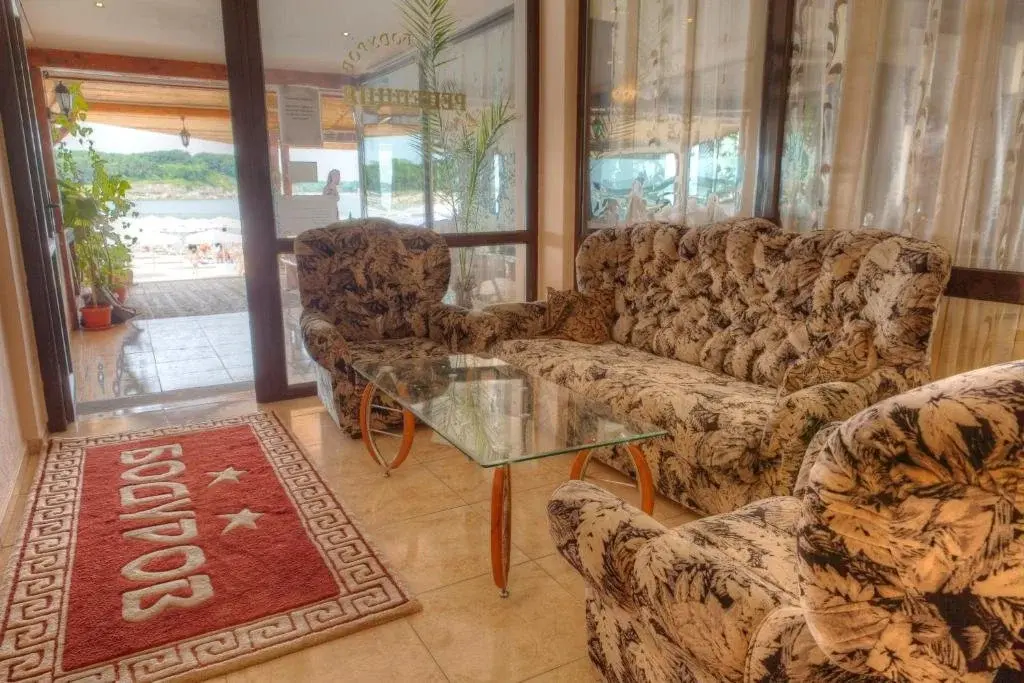 Китен: Family Hotel Bodurov