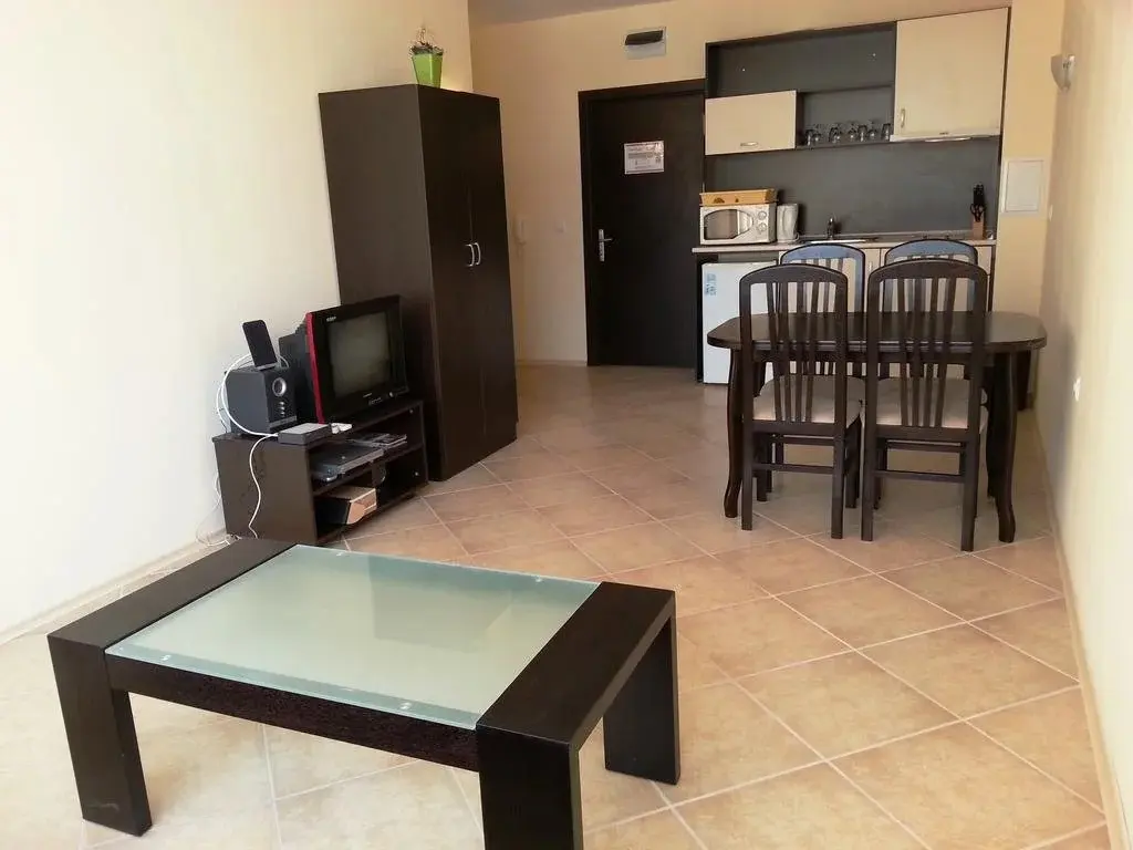 Солнечный берег: Menada Sunset Beach 4 Apartments