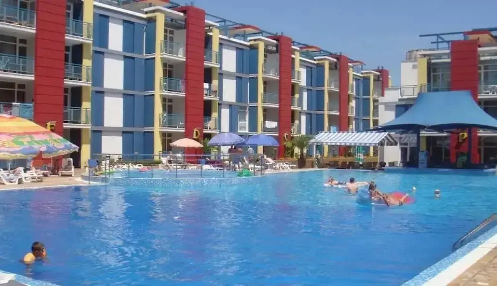 Солнечный берег: Elite 4 Apartments