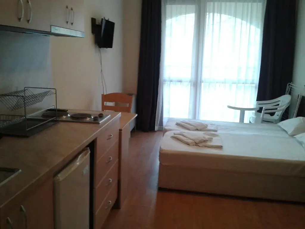 Солнечный берег: Hotel Seasons 3
