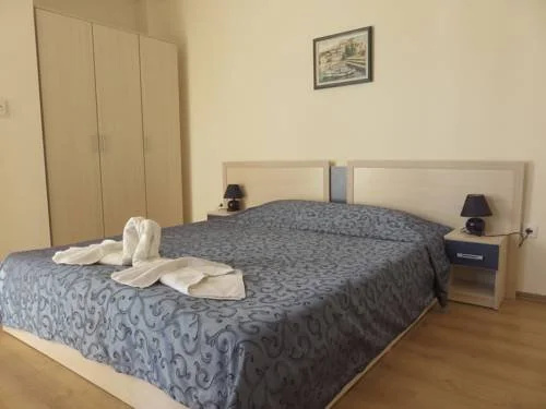 Солнечный берег: Aquaria Holiday Apartments