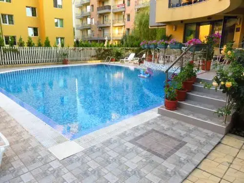 Солнечный берег: Aquaria Holiday Apartments