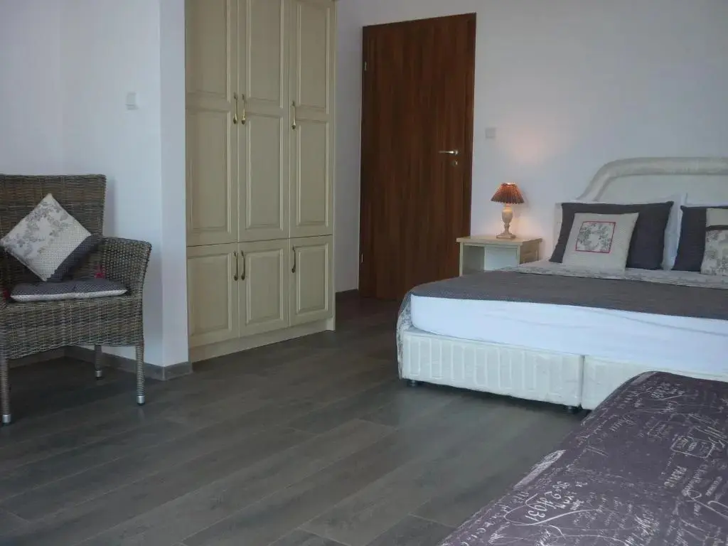 Троян: Boomerang Guest House