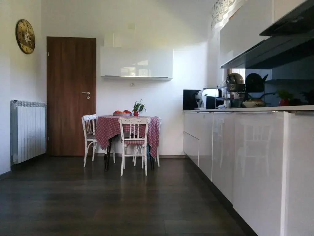 Троян: Boomerang Guest House