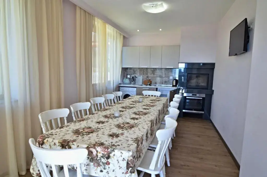 Цигов Чарк: Guest House Colori