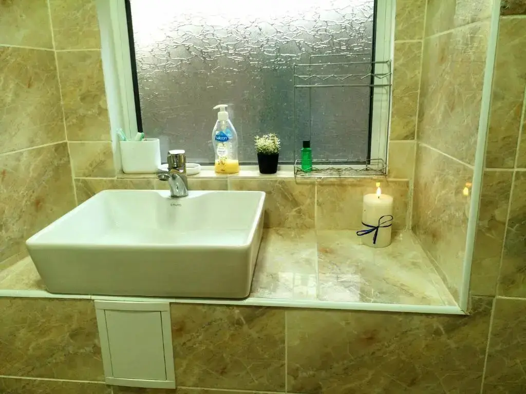 Дупница: Guest House Emiliya