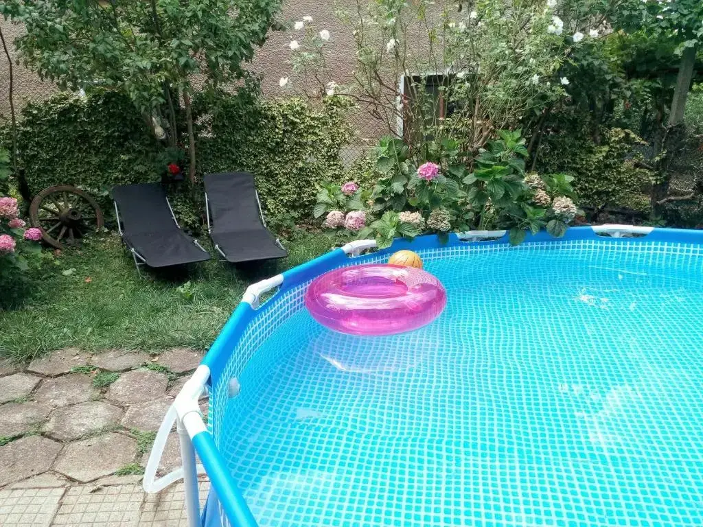 Дупница: Guest House Emiliya