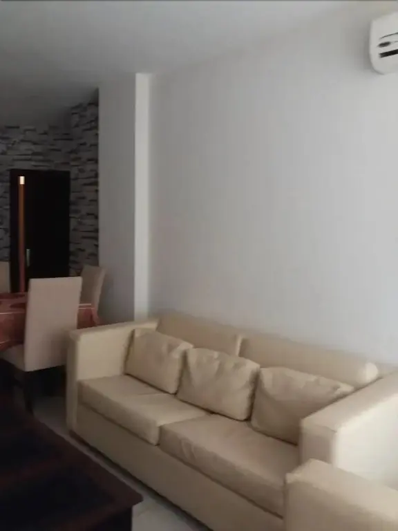 Солнечный берег: Sunny Gardens Apartments