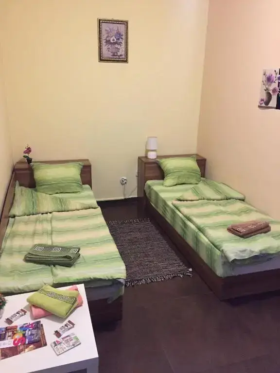 Like Home Guest Rooms — фото 1