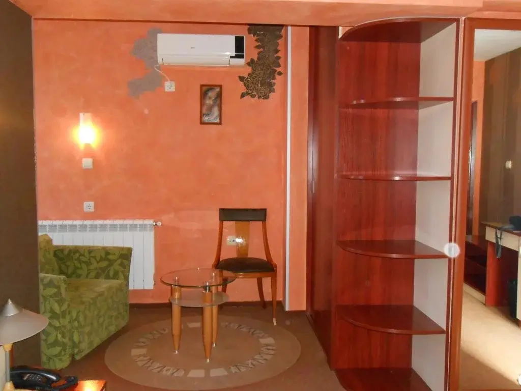 Ямбол: Hotel Kapri