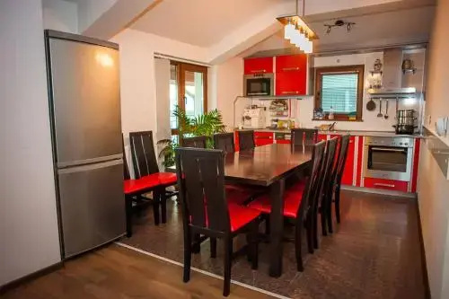 Троян: Megdana Guest House