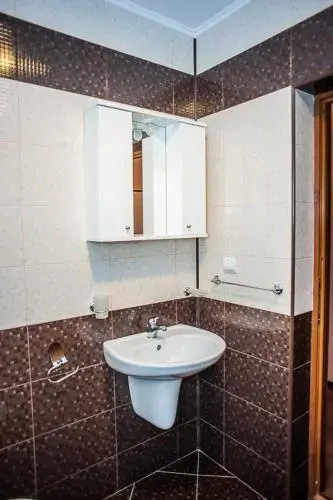 Троян: Megdana Guest House