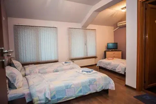 Троян: Megdana Guest House