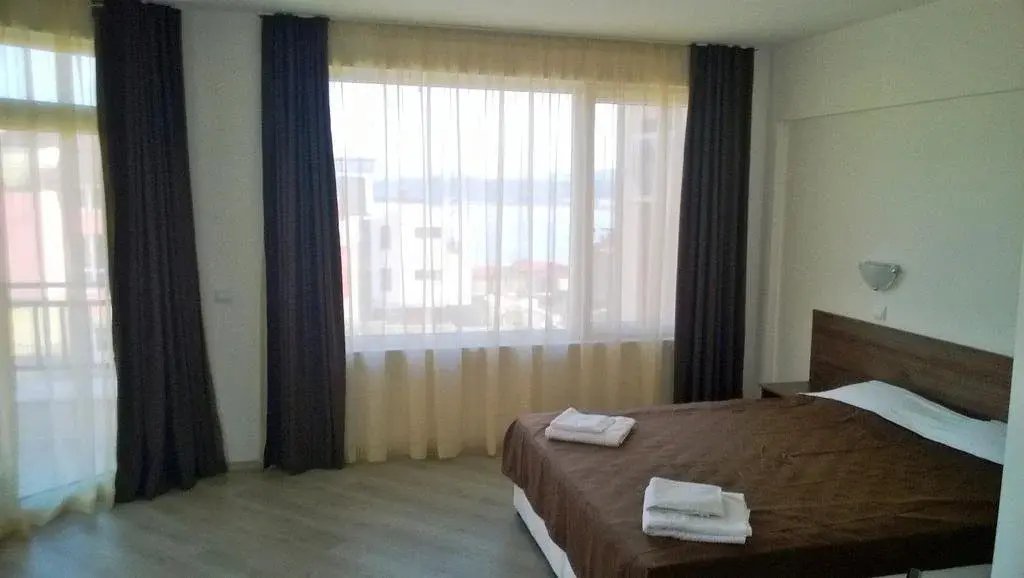 Созополь: Family Hotel Dreams