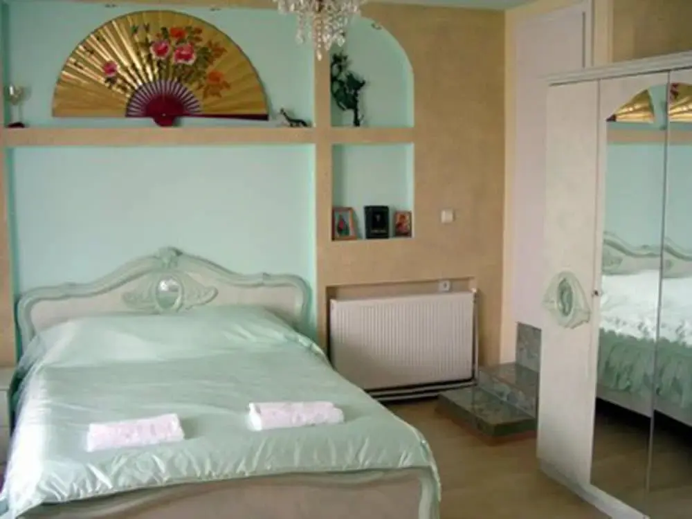 Балчик: Sunny - Viki Guest House