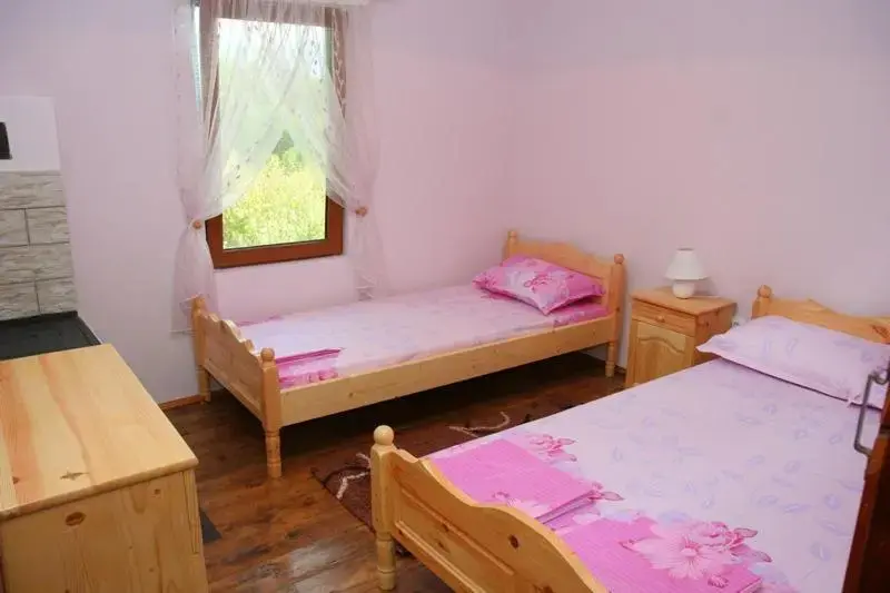 Горна-Оряховица: Lazarovata House