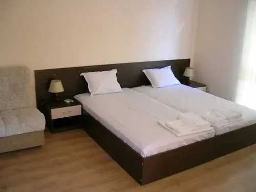 Солнечный берег: Livi Paradise Apartments