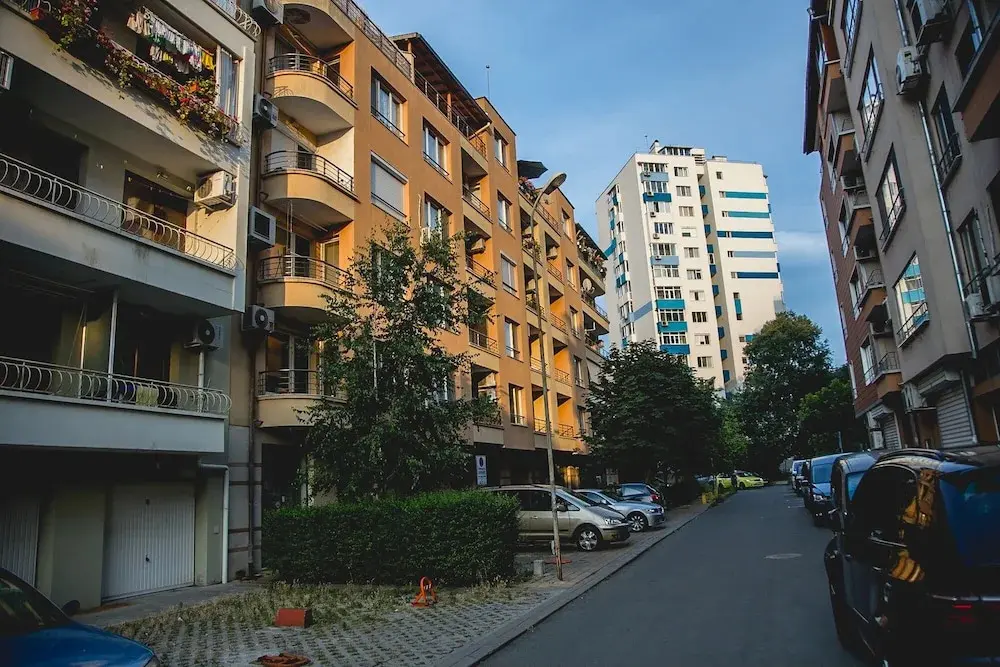 Бургас: FM Deluxe 2-BDR Apartment with Parking