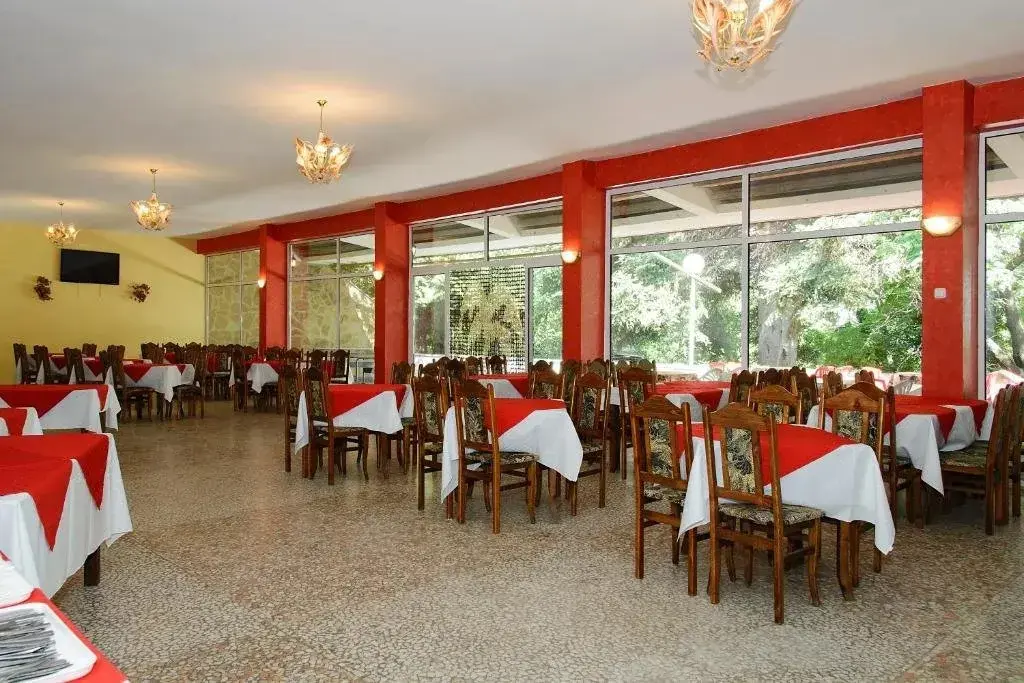 Варна: Park Hotel Zdravets