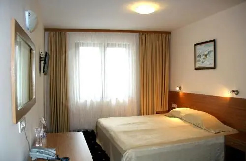 Пампорово: Hotel Rozhen
