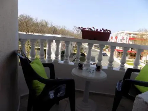 Китен: Rali Apartments