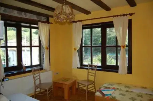 Чепеларе: Guest House The Jolly House