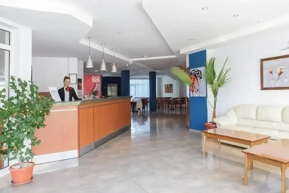 Варна: Hotel Yo