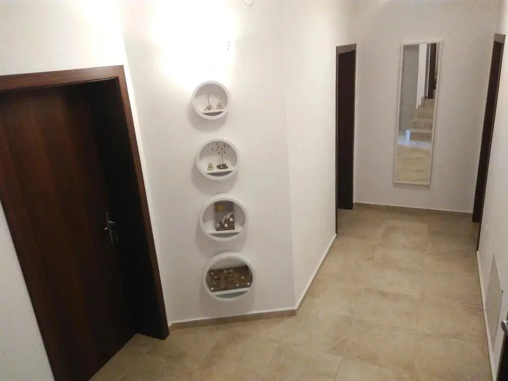 Несебр: Guest House Aja