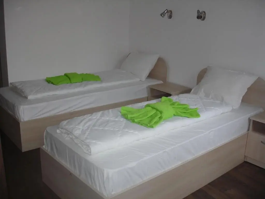 Несебр: Guest House Aja