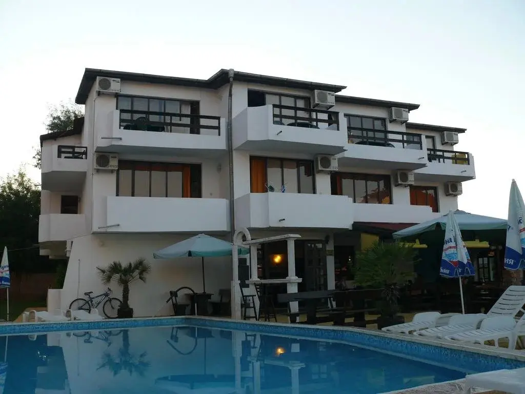 Царево: Family Hotel Southern Nights