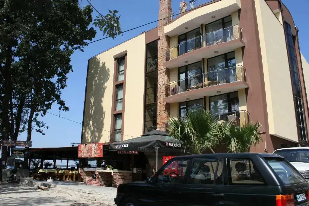Китен: Family Hotel Teos