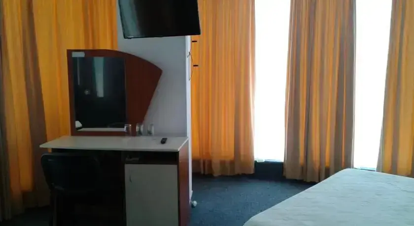 Китен: Hotel Elit