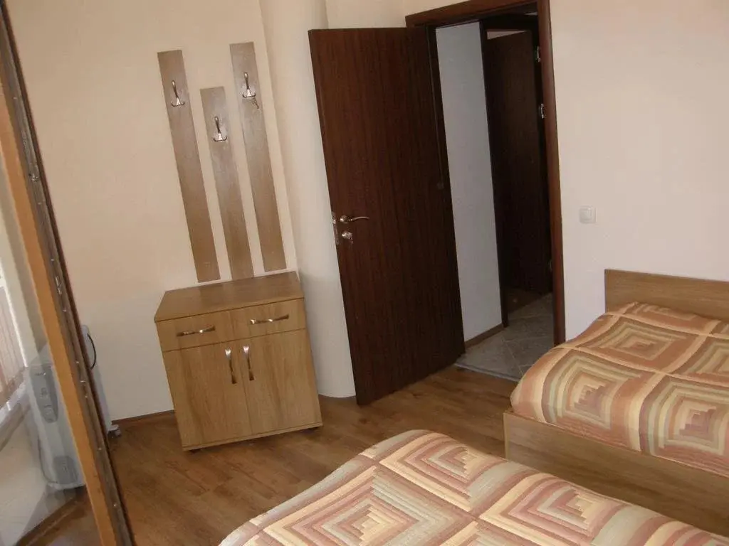 Чепеларе: Rodopi Houses