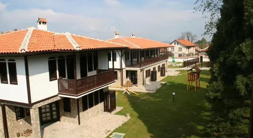 Долна баня: Holiday Village Kedar