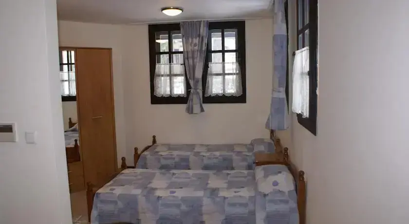 Долна баня: Holiday Village Kedar