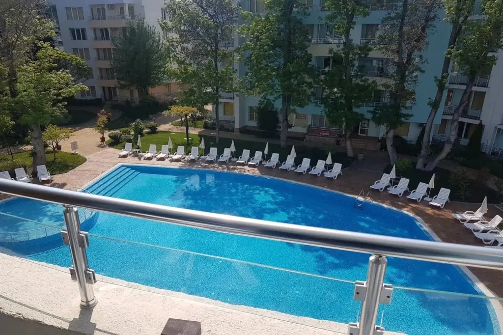 Солнечный берег: Yassen Holiday Village