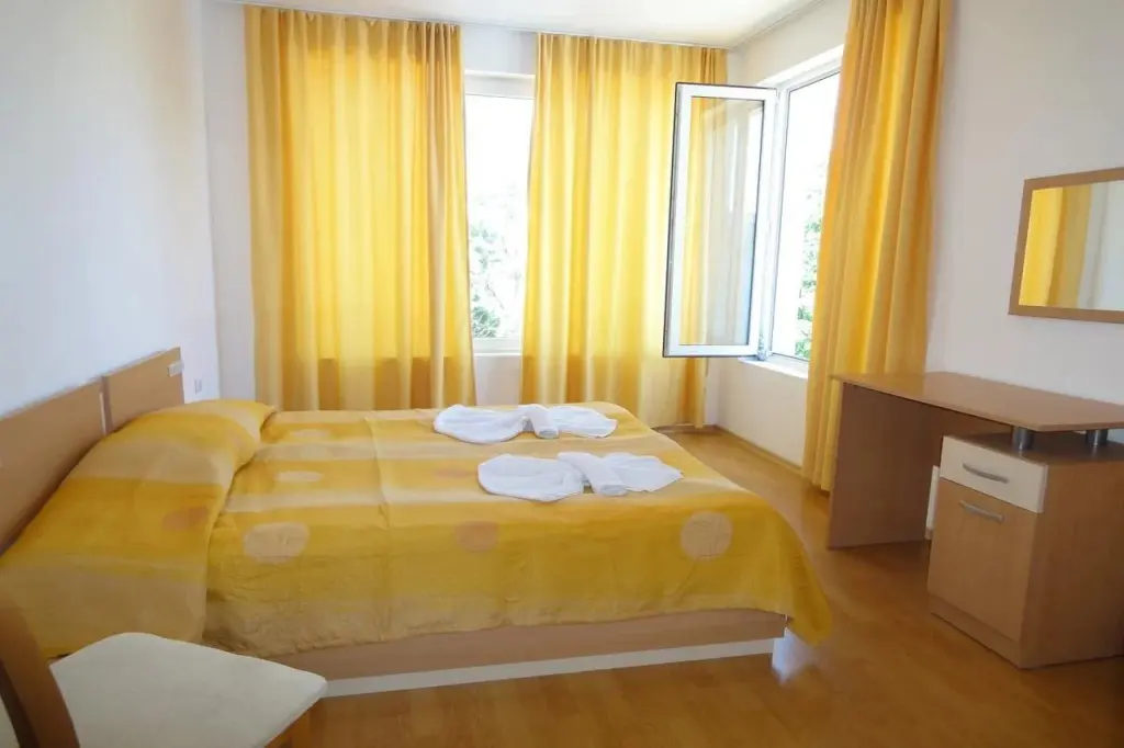Солнечный берег: Yassen Holiday Village