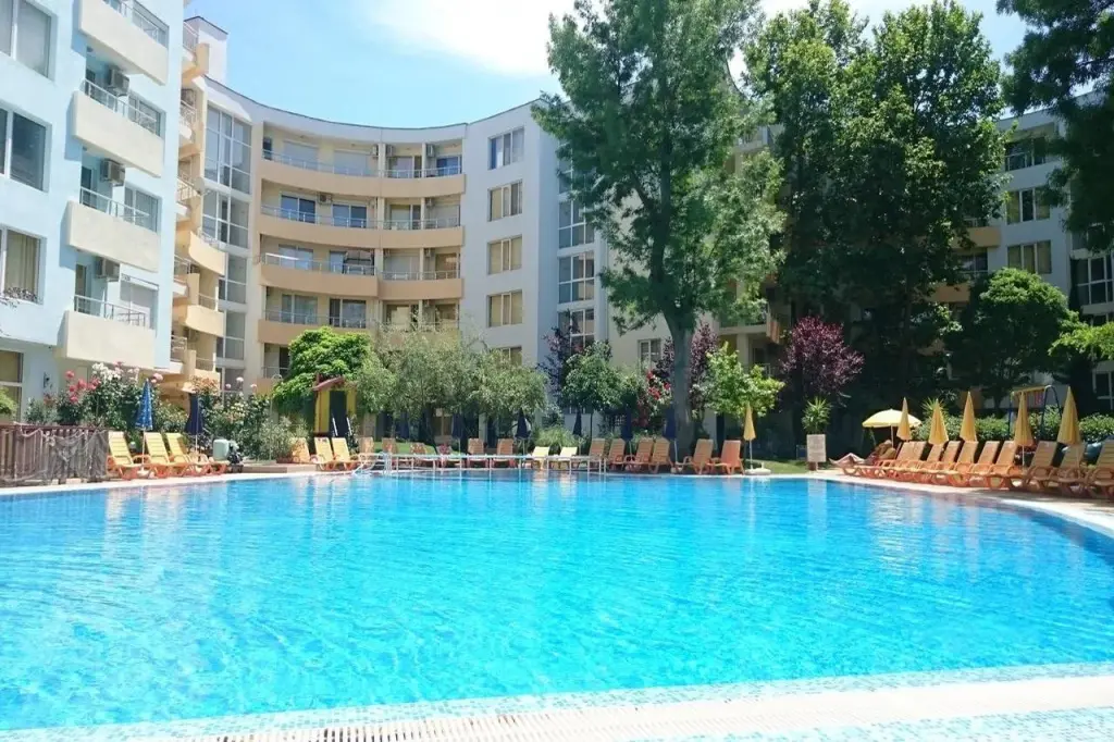 Солнечный берег: Yassen Holiday Village