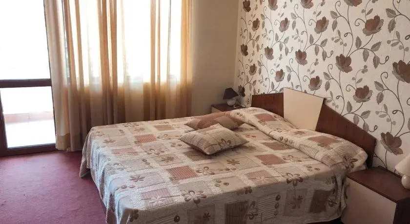 Приморско: Family Hotel Dayana