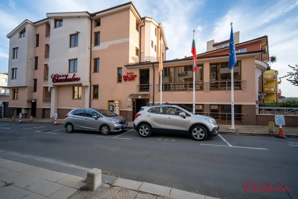Созополь: Hotel Chuchulev