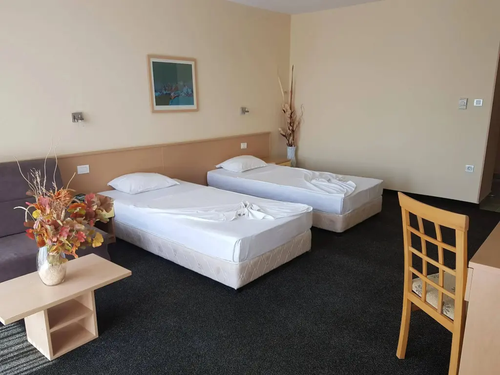 Солнечный берег: Kalofer Hotel