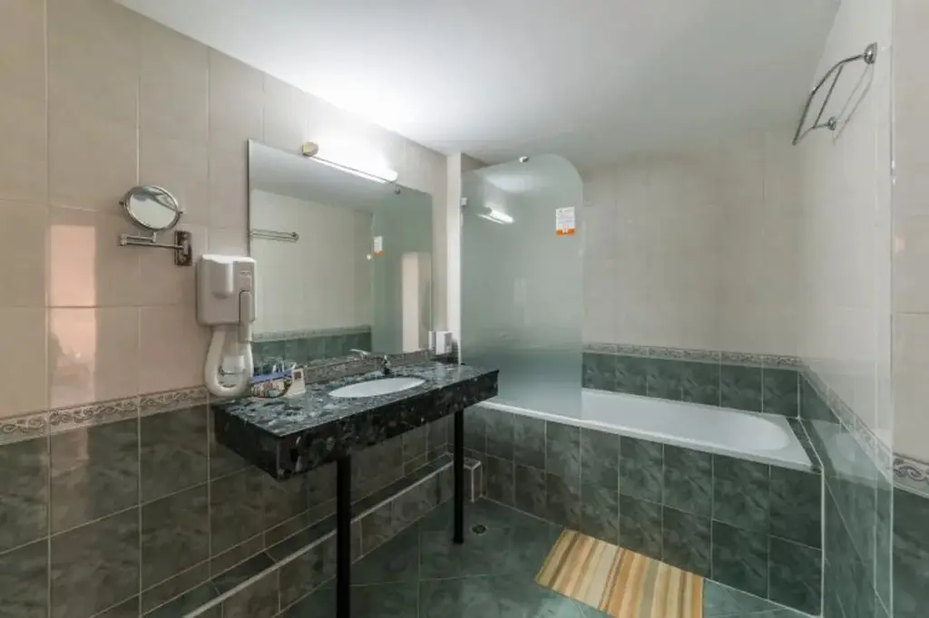 Солнечный берег: Hotel Kavkaz Golden Dune
