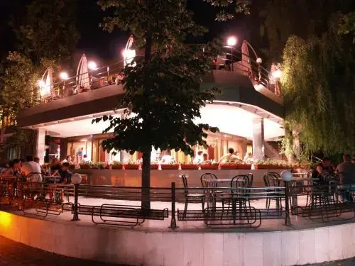 Свиштов: Hotel Inter Zimnicea