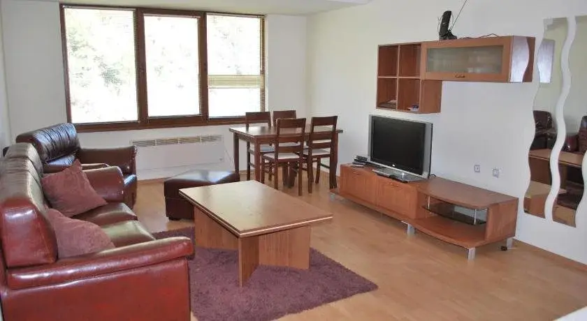 Боровец: PM Services Riverside Apartments