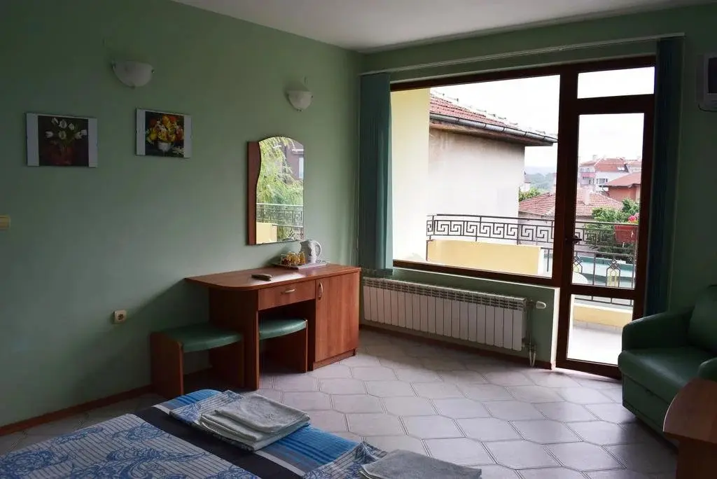 Царево: Sunny House Hotel