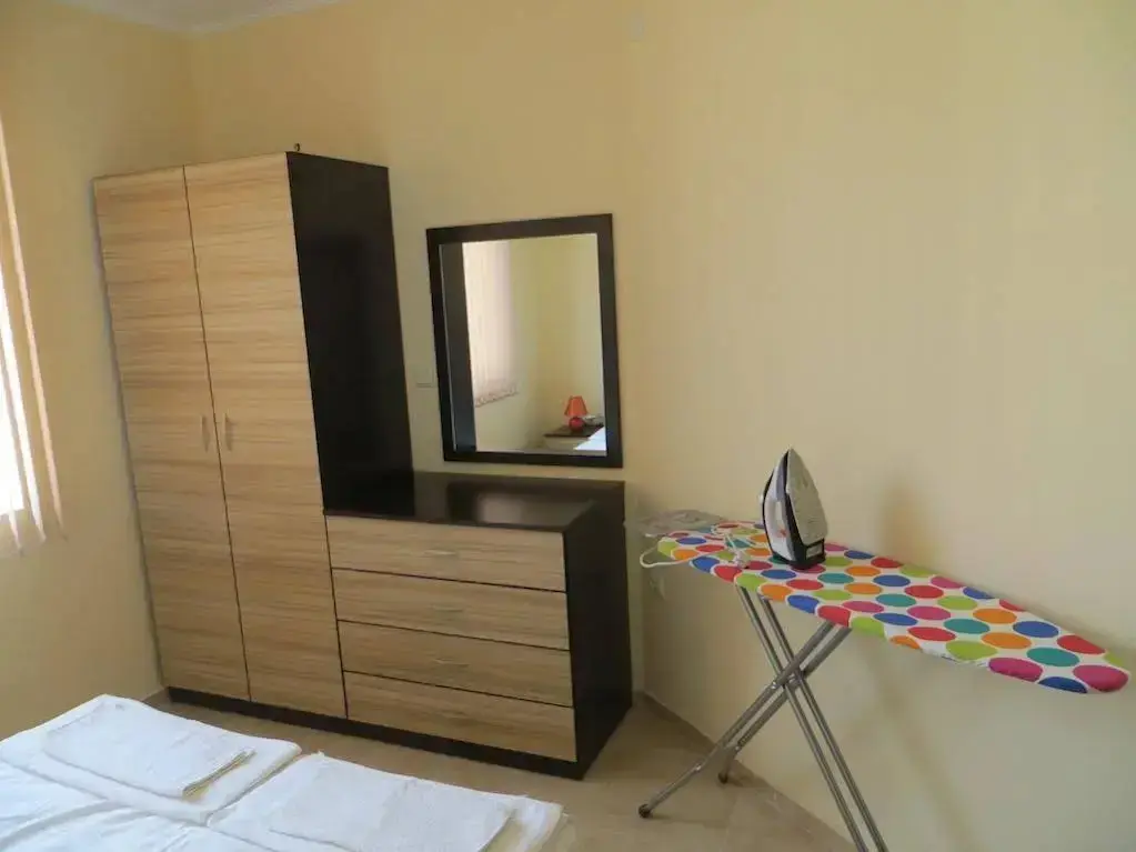 Несебр: Apollon Apartments