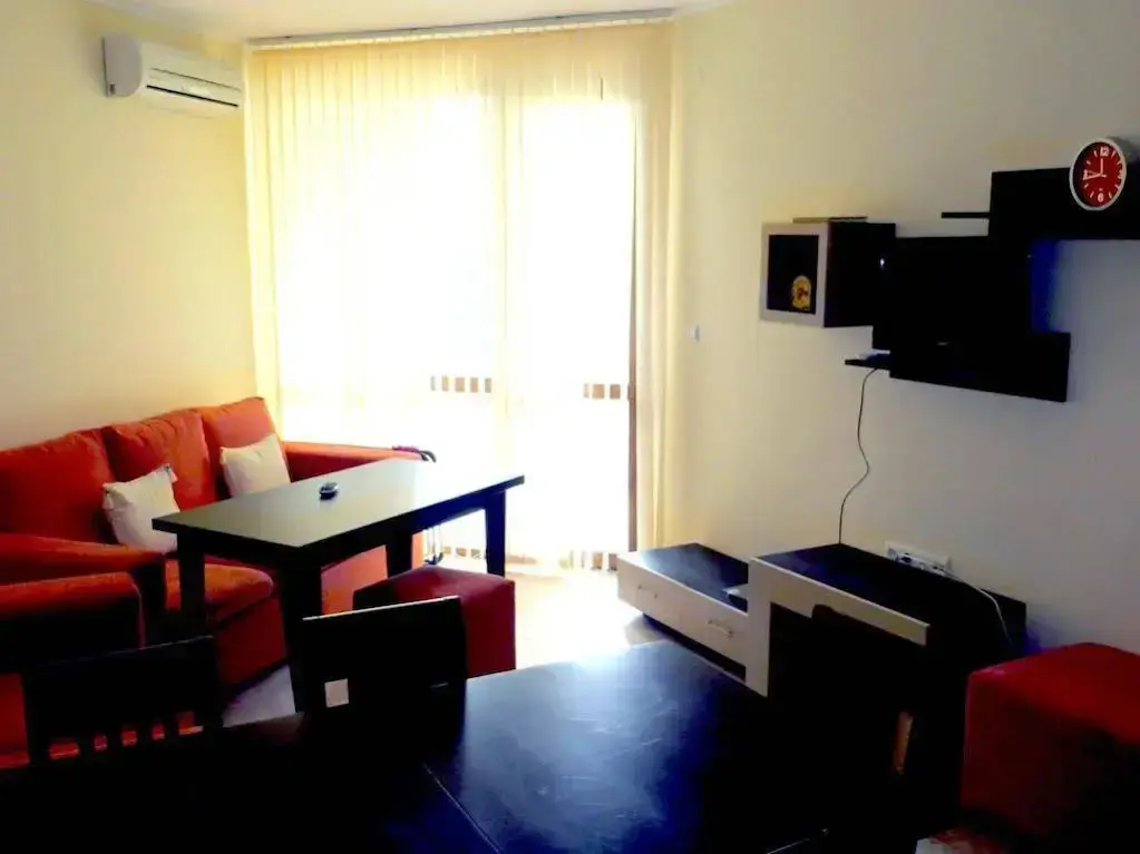 Несебр: Apollon Apartments