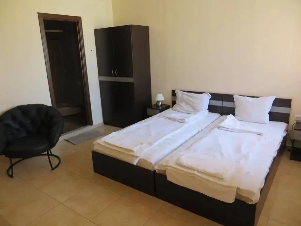 Несебр: Apollon Apartments
