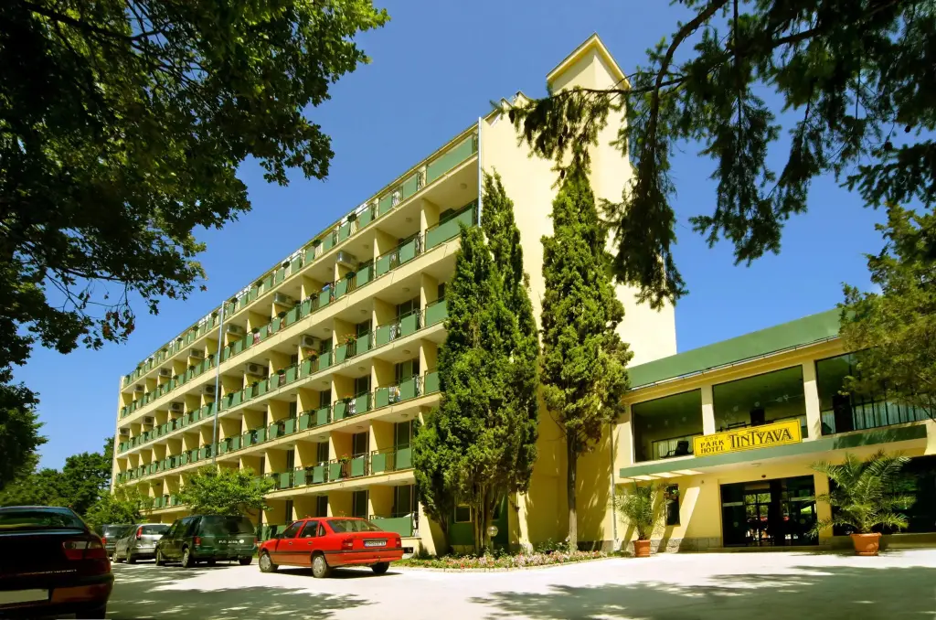 Tintyava Park Hotel — фото 1