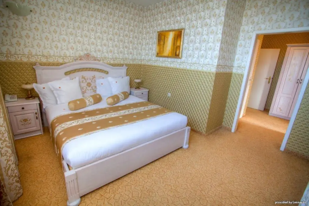 Русе: Hotel Bistra & Galina